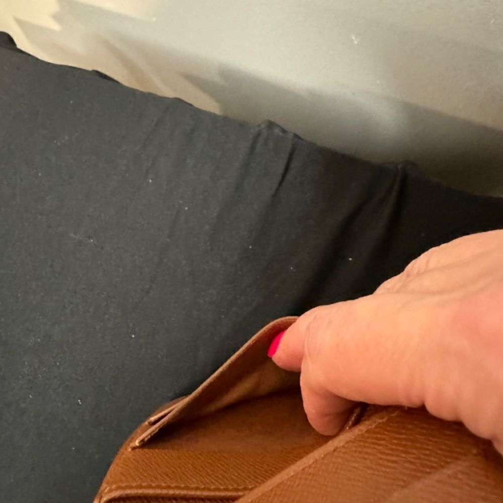 LV MONO DOUBLE SNAP WALLET - Picture 15 of 16